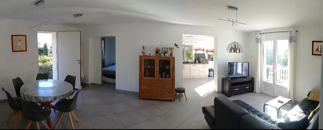 Prázdninový dům Maison Au Calme Avec Jardin Et Piscine Saint Raphael Francie